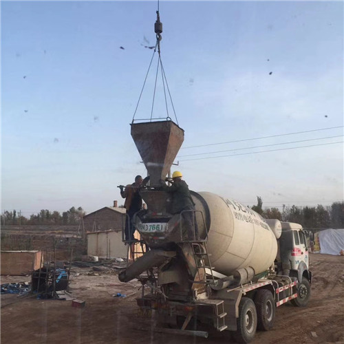 中原区“精准瞄准”—— 吊车的 “定位导航” 技术